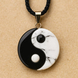 Pendente "Yin-Yang" in Howlite e Ossidiana Nera