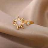 Anello in Oro con Pietra Luna Celestiale