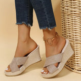 Sandali chic con cinturini incrociati