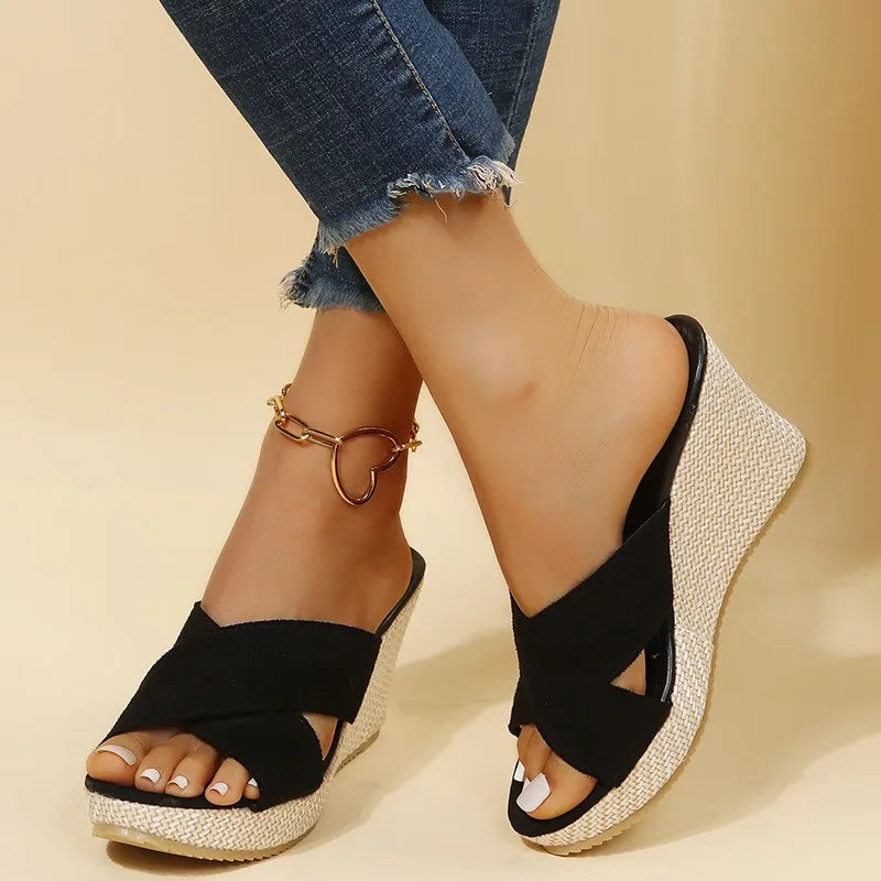 Sandali chic con cinturini incrociati