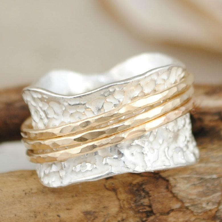 Anello in Argento Massiccio con Dettagli in Oro