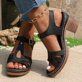 Sandali classici con fibbie