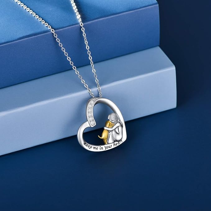 Collana d'Argento con Design a Cuore e Cane con Zirconia