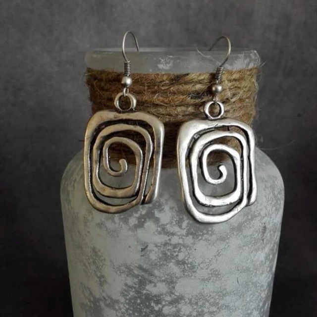 Orecchini a spirale in argento vintage