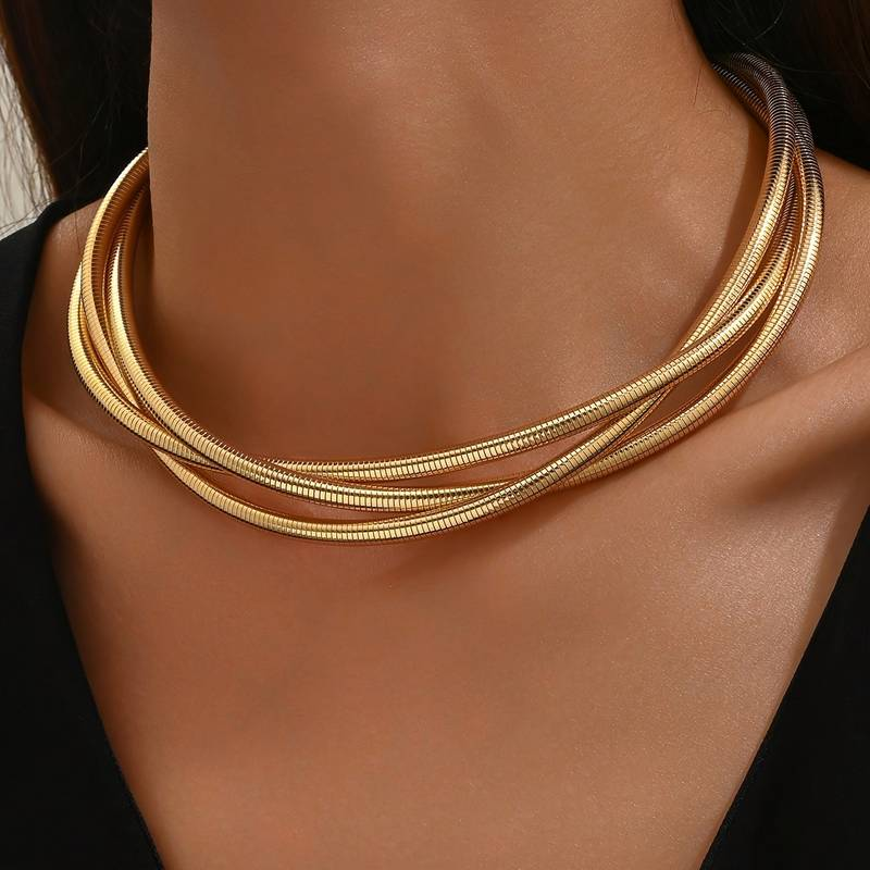Collana Vintage Dorata a Strati Senza Tempo