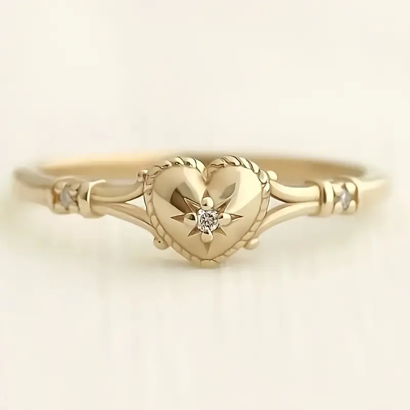 Anello Elegante con Cuore e Stella in Oro