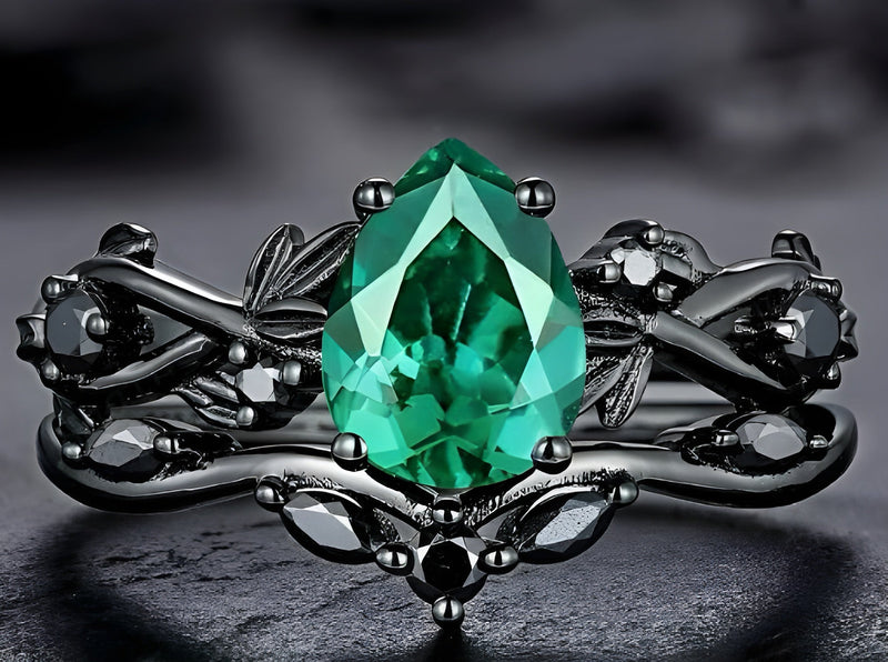 Anello Vintage in Smeraldo