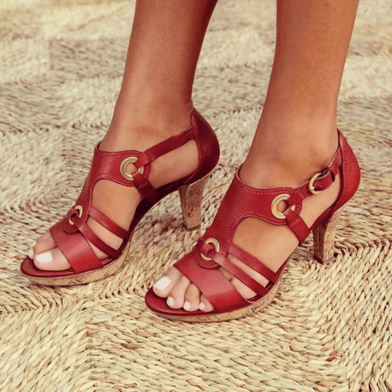 Sandali con tacco eleganti
